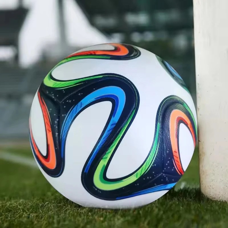 Pallone da Calcio per Uomo e D - Team Sports recensione e prezzo